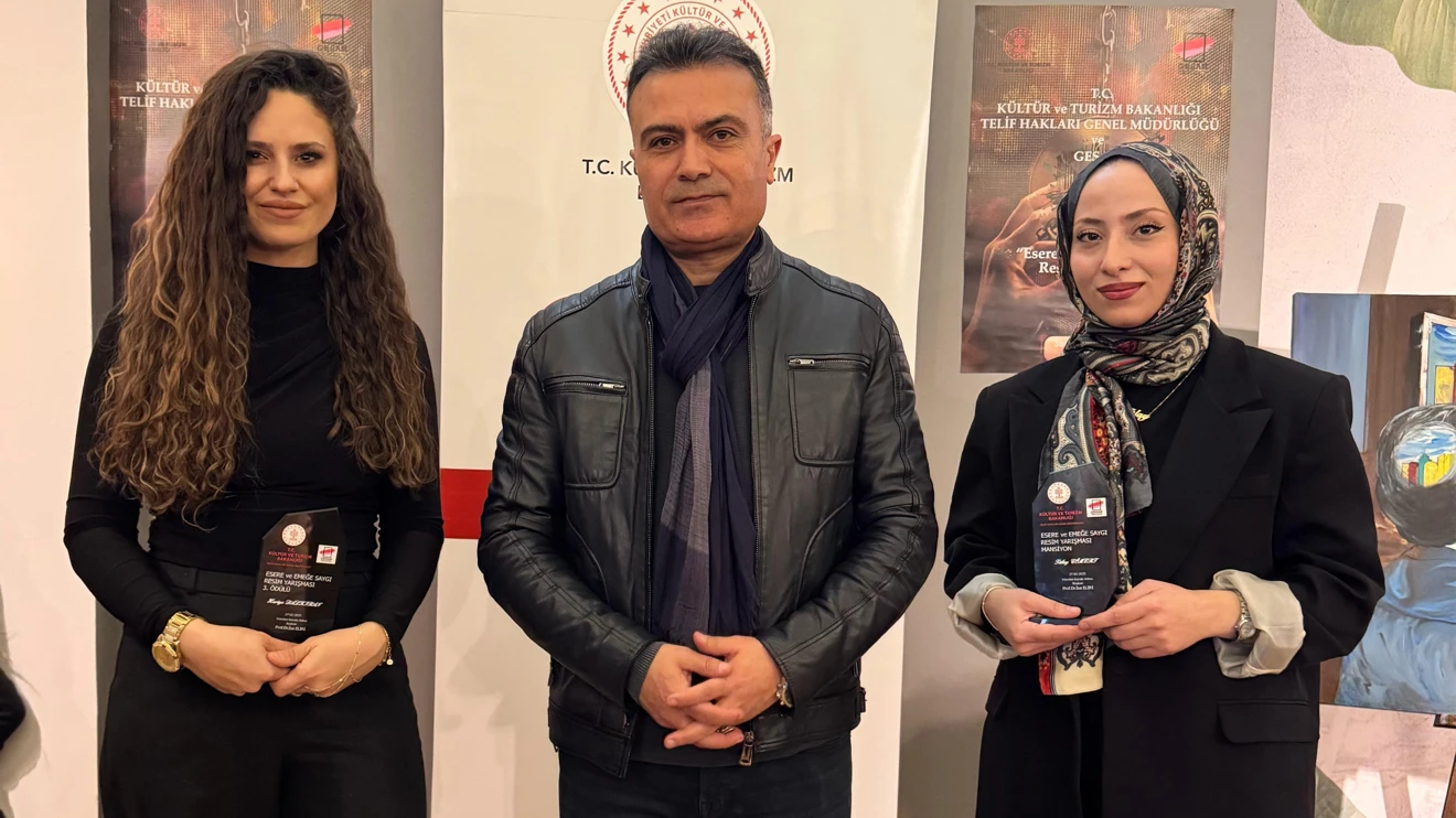 Selçuk Üniversitesi öğrencilerine resim yarışmasında iki ödül